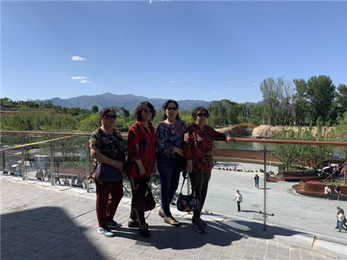 6.世园会幼儿园部分老干部合影