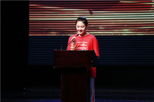 6、毕业生代表田梦妤发表毕业感言