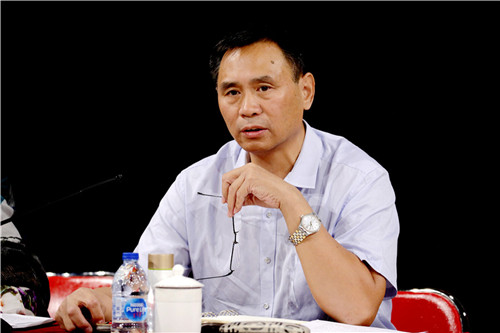 5副院长黄平发言