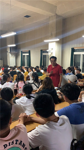 3.入学教育会场-新生互动讲课