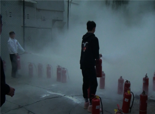 25灭火器实操演练4