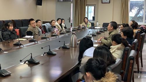 3.学生座谈会会场