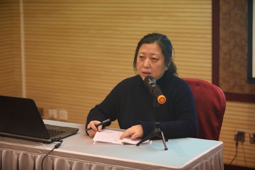 10.副院长黄珊珊发言