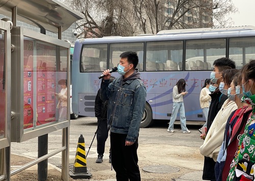 8.团委委员陈杰老师领学党史