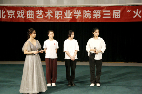 参赛团队路演和答辩3