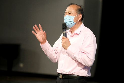 北京高校毕业生就业指导中心主任匡校震进行点评