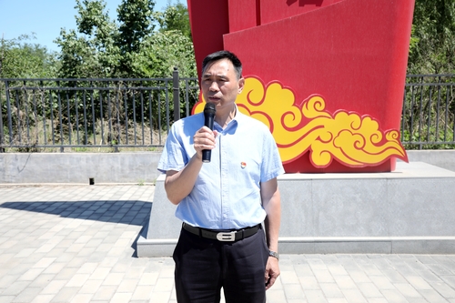 9.副院长黄平讲话