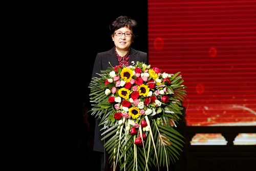 23、党委书记毕兆炜发表讲话