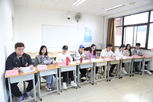 1.初试面试评委