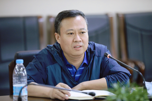 教务处主任王雷发言