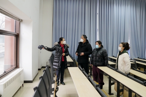 院领导带队全面检查综合教学楼情况