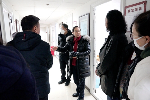 2院领导带队全面检查综合教学楼情况