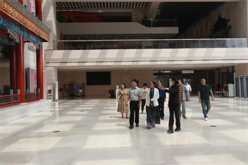 参观北京天桥艺术中心