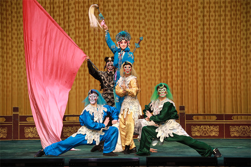 京剧《盗库银》