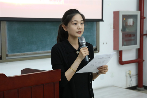 2学院团委书记唐晶晶