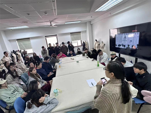 “传承雷锋精神 弘扬时代新风”主题班会8