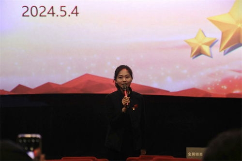 学院团委（征兵办）唐晶晶老师