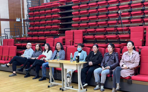 2学院党委书记黄珊珊、院长吴蕾观看模拟比赛并做赛前动员