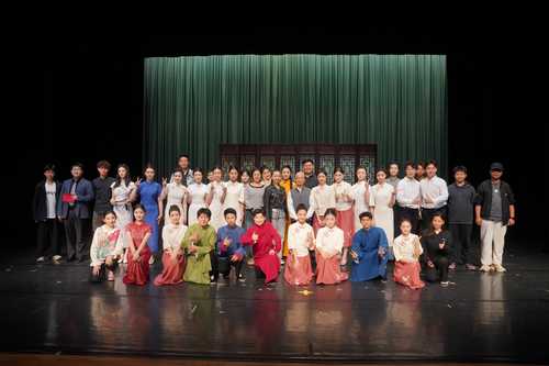 演出结束合影留念0509