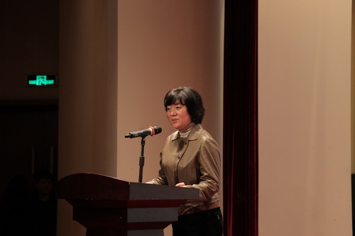 7天津市评剧白派团团长王冠丽致辞_调整大小