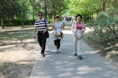 北京戏曲艺术职业学院工会举办大型春季健身日活动3