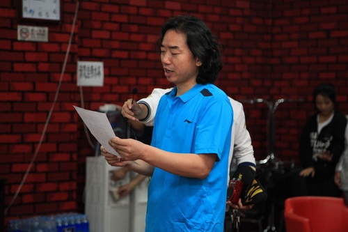 3运动员代表祝真伟宣誓_调整大小