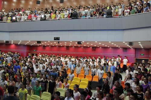 IMG_2027中专学生开学典礼_调整大小