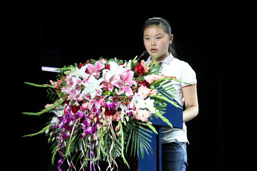 IMG_2336获奖学生发言_调整大小