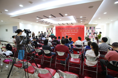 C63R0407_璋冩暣澶у皬