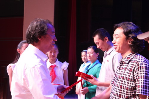 8闄㈤暱鍒樹緱棰佸_璋冩暣澶у皬