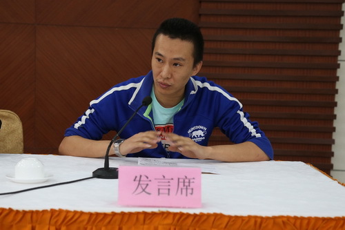 16绗簩灏忕粍缁勯暱鐢扮煶鏉板悜澶т細姹囨姤浜嗘湰缁勬垚鍛樼殑鎰忚鍜屽缓璁甠璋冩暣澶у皬