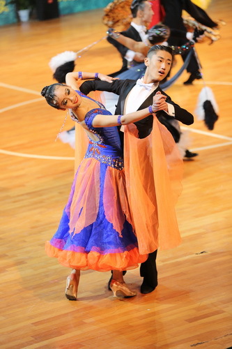 15涓夌瓑濂栥€婂浗鏍囪垶姣旇禌銆嬩綔鑰咃細鎴愭矀_璋冩暣澶у皬