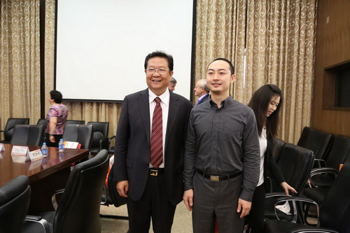 与教育部副部长刘利民教授_调整大小