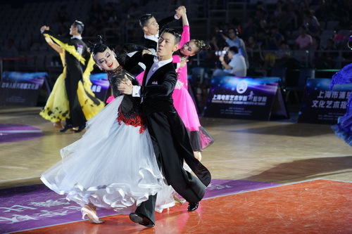 戈薪权冯田青_调整大小