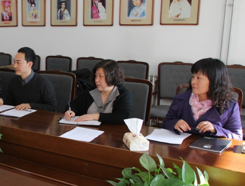 副院长黄珊珊介绍北戏音乐系_调整大小