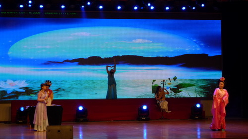 第五届北京市大学生人文知识竞赛（高职组）决赛现场才艺展示1_调整大小