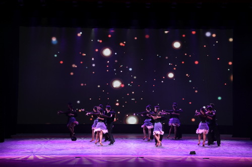 2国标舞《拉丁秀》2_调整大小