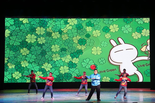 22现代舞《胖胖兔斯基》22_调整大小