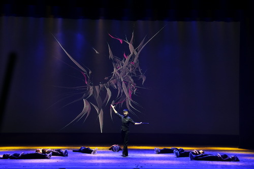 21魔术+舞蹈《魔魂》21_调整大小