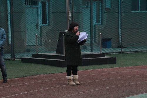 高职部负责人部署工作_调整大小