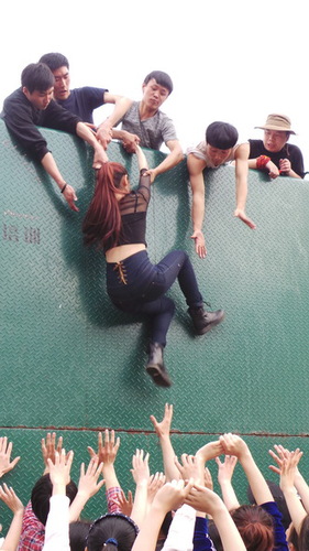 毕业墙2_调整大小