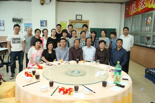 13合影_调整大小