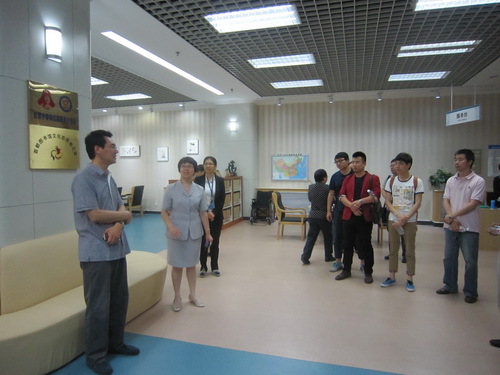 学院党委书记刘宝华在活动伊始致辞_调整大小