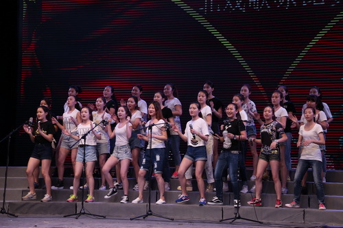 8舞蹈系-舞蹈13班_调整大小