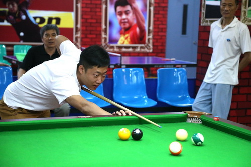 2男子第二名纪培宁在比赛中_调整大小