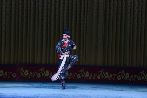 9剧目《盗钩》_调整大小