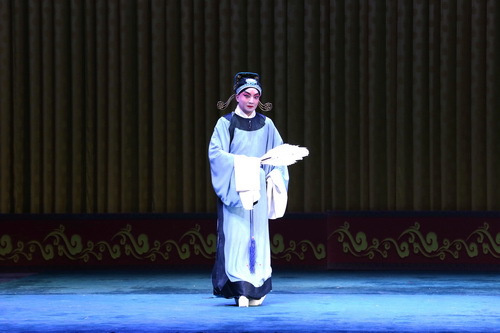 12剧目《初出茅庐》_调整大小