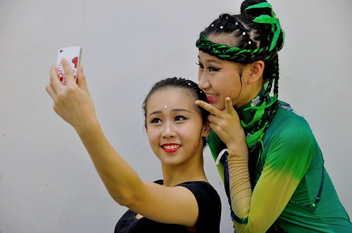 作者：赵毅_调整大小