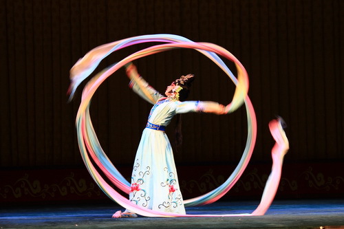 作者：黄楠_调整大小