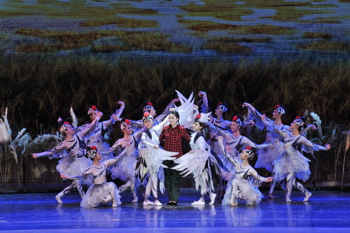 作者：郭大年_调整大小